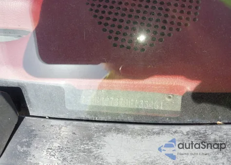 1983 Ford Mustang z USA, uszkodzony, nr VIN 1FABP2737DF133461